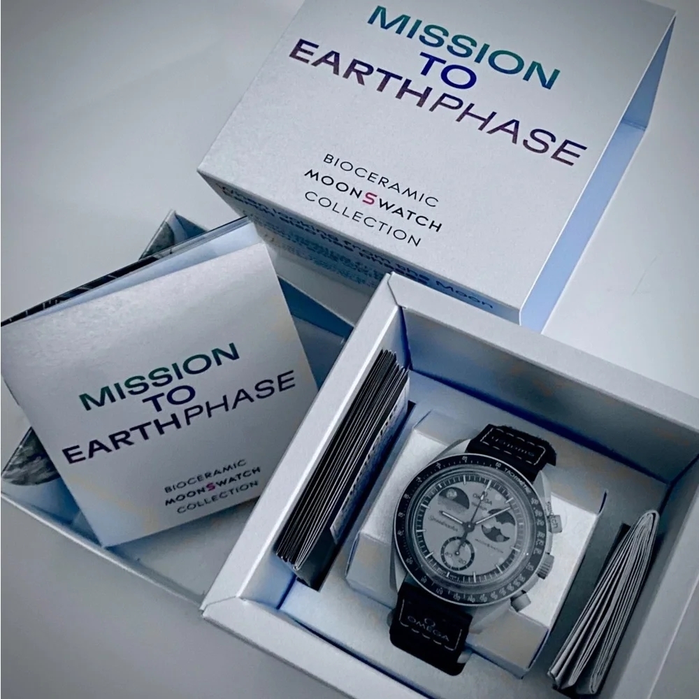 Omega x Swatch BIOCERAMIC MoonSwatch Mission to Earthphase SO33M700 Gray